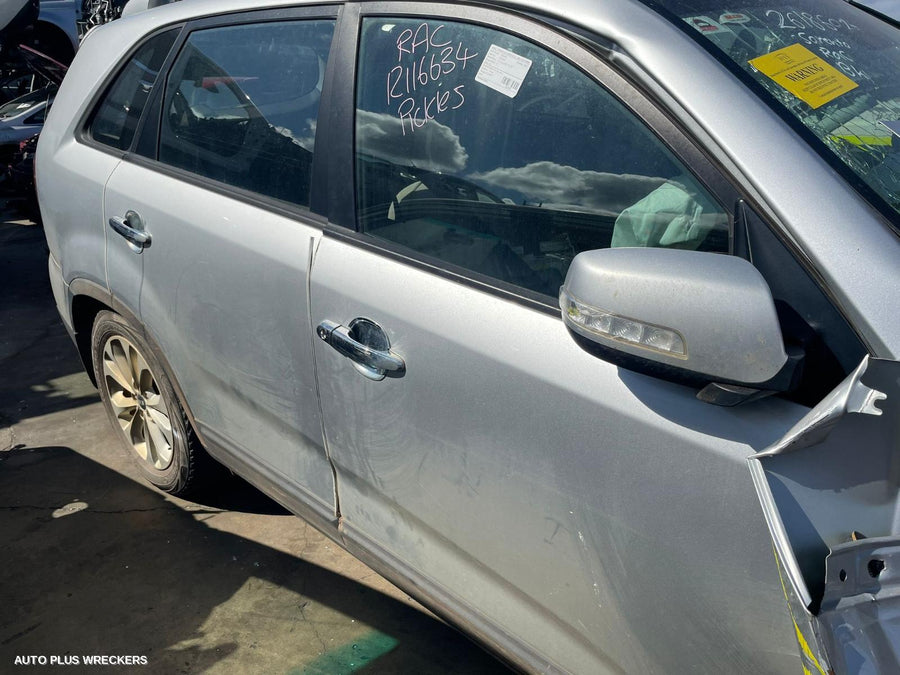 2014 Kia Sorento Right Front Door Window