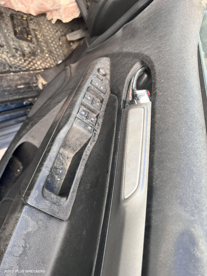 2017 Holden Colorado Misc Switch Relay