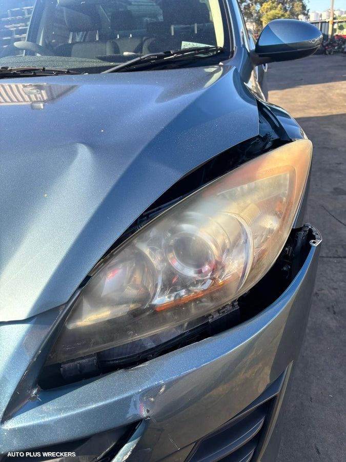 2009-2013 Mazda 3 Console