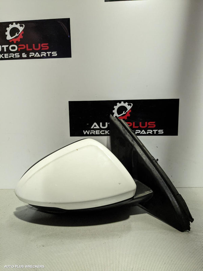 2018 Holden Commodore Right Door Mirror