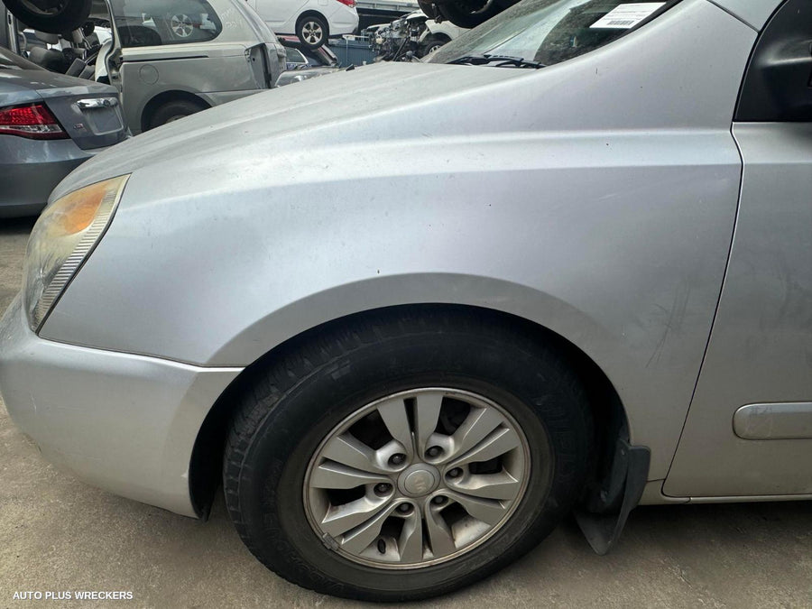 2013 Kia Carnival/grand Carnival Overflow Bottle