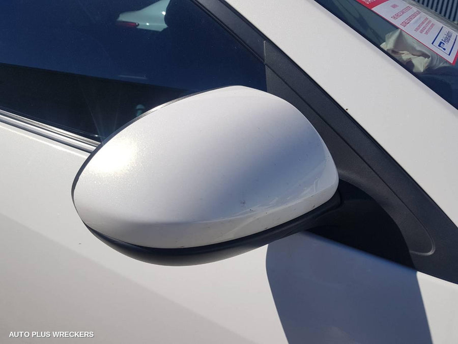 2011 Mazda 3 Left Front Door Window