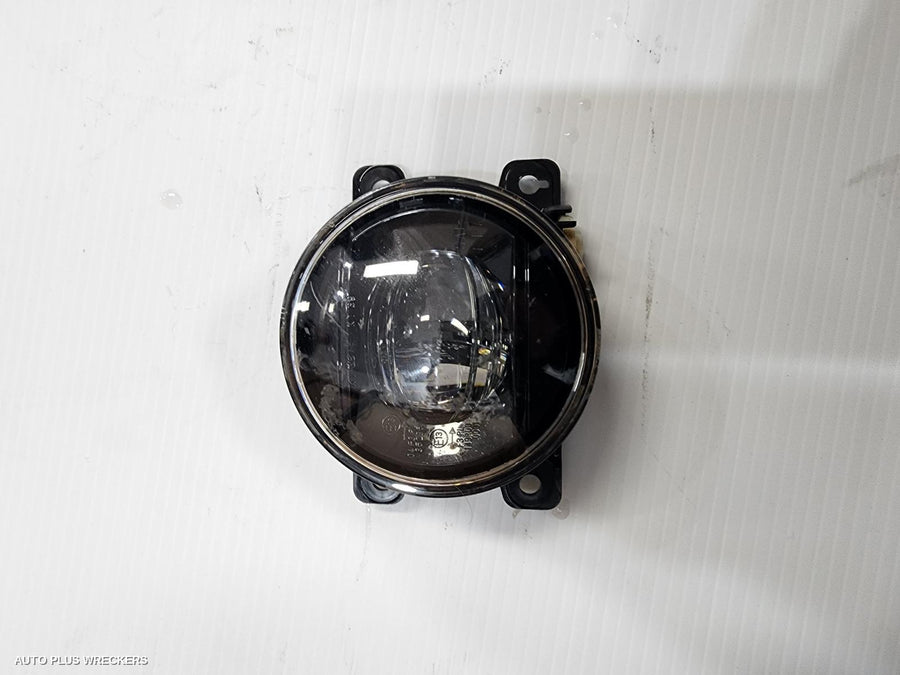 2020-2023 Isuzu Dmax Left Indicator Fog Side