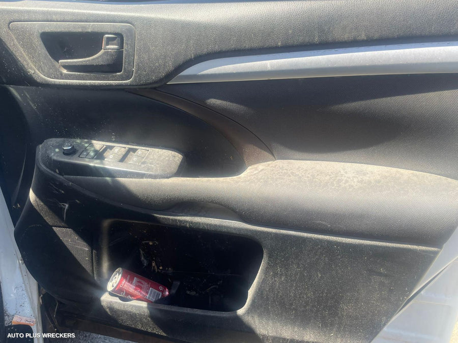 2017 Toyota Kluger Seatbelt Stalk