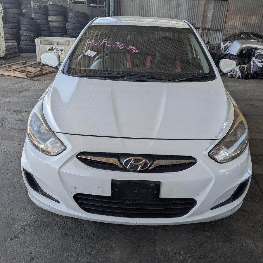 2011-2014 Hyundai Accent Right Headlamp