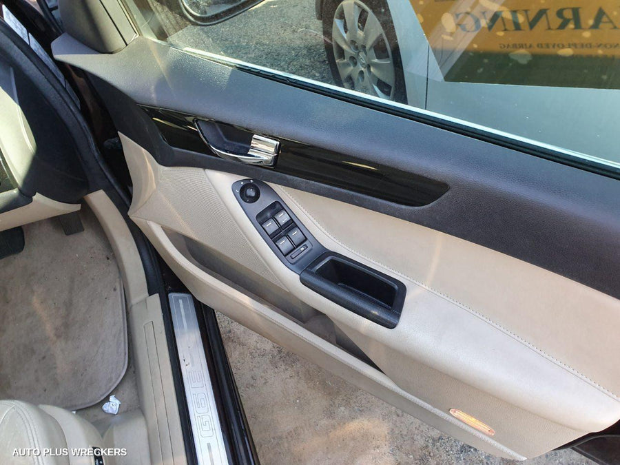 2009 FORD FALCON OVERFLOW BOTTLE