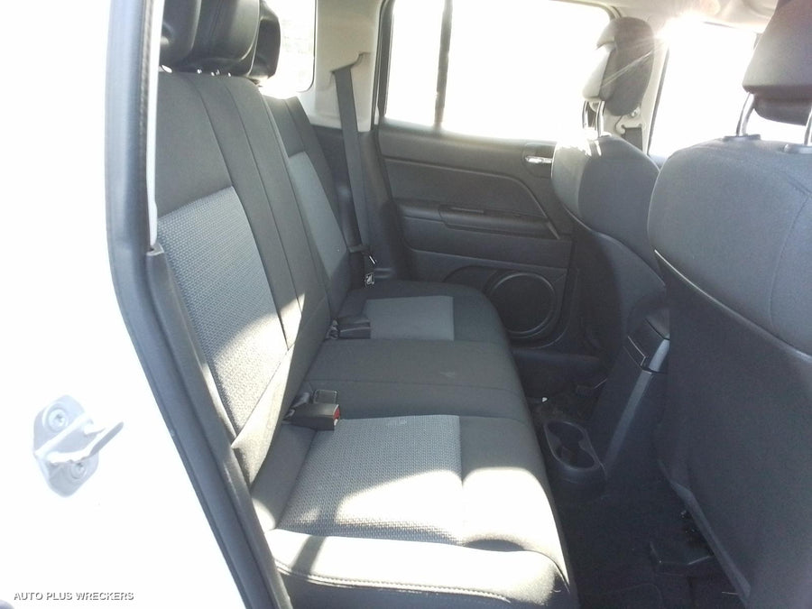 2010 Jeep Patriot Left Rear Wnd Reg Motor