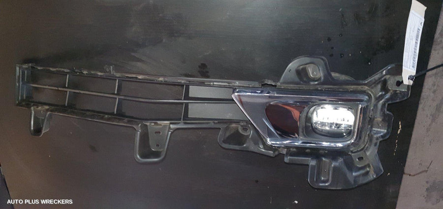 2018 Toyota Landcruiser Right Indicator Fog Side