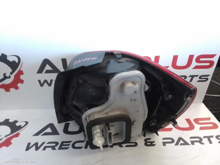 2010 Volkswagen Polo Left Taillight