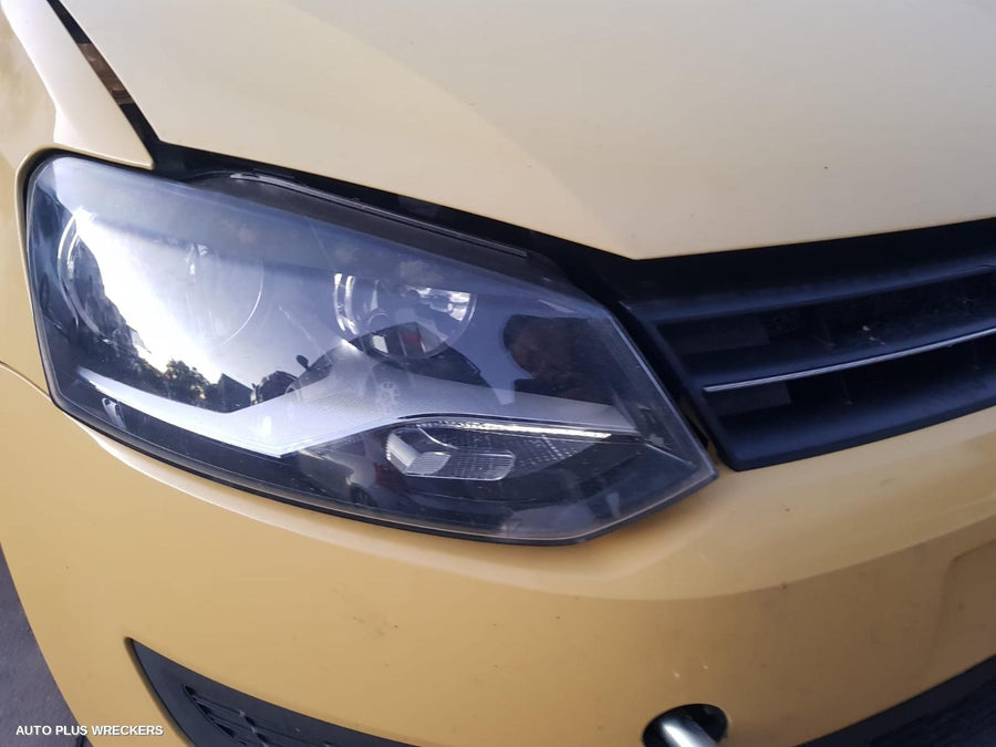 2010 Volkswagen Polo Left Taillight