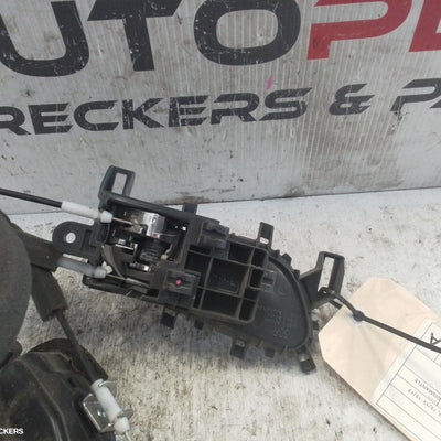 2014 Nissan Pulsar Door Handle