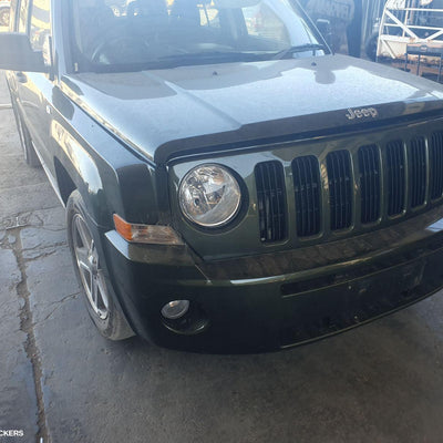 2008 Jeep Patriot Sunvisor
