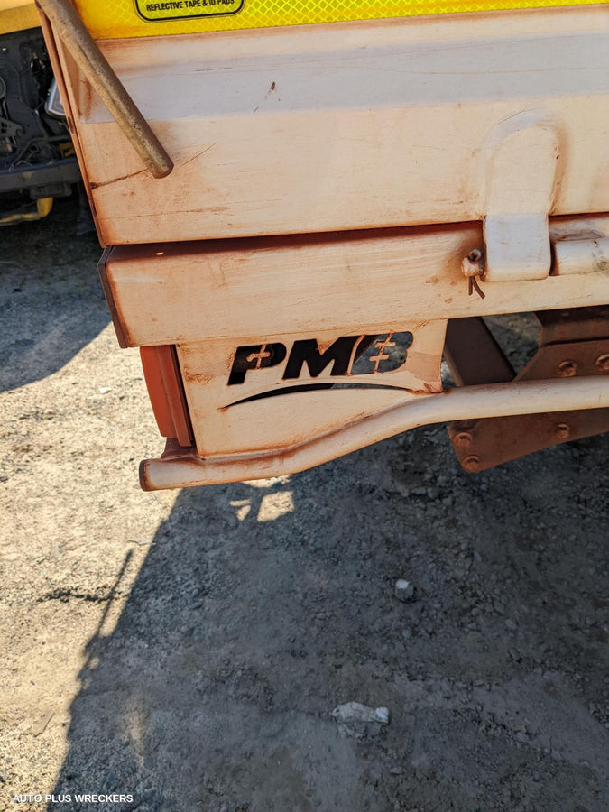 2019 Toyota Hilux Right Front Door Window