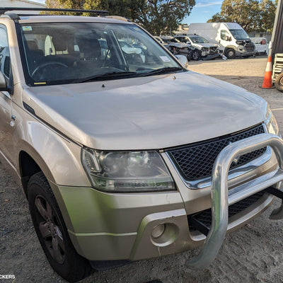 2005-2018 Suzuki Vitara Right Front Door Window