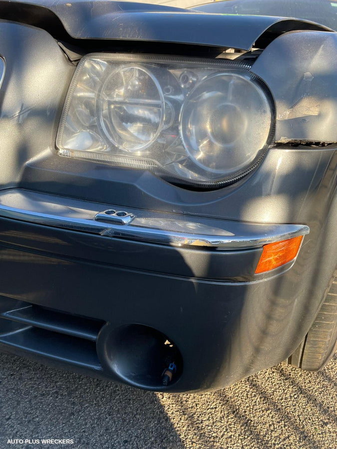 2007 Chrysler 300c Left Rear Door Window