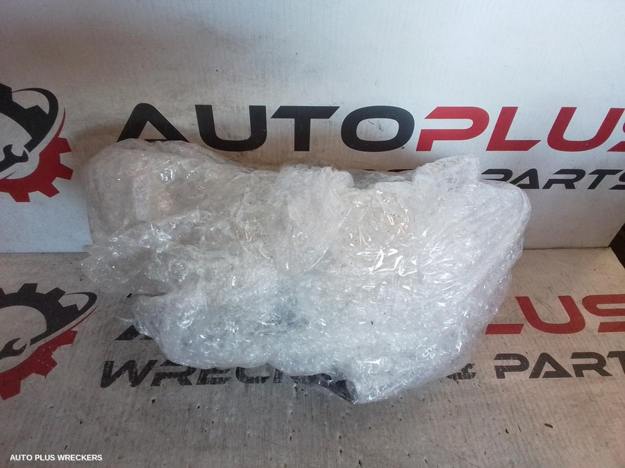 2016 Volkswagen Golf Left Taillight