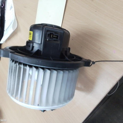 2017 Kia Sorento Heater Fan Motor