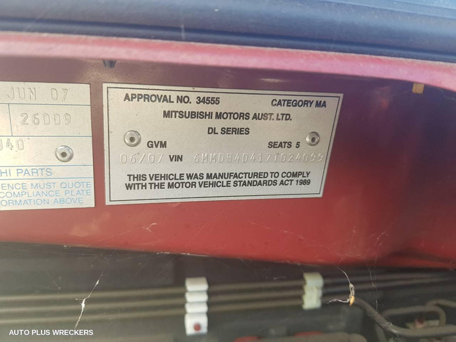 2007 Mitsubishi 380 Bootlid Tailgate