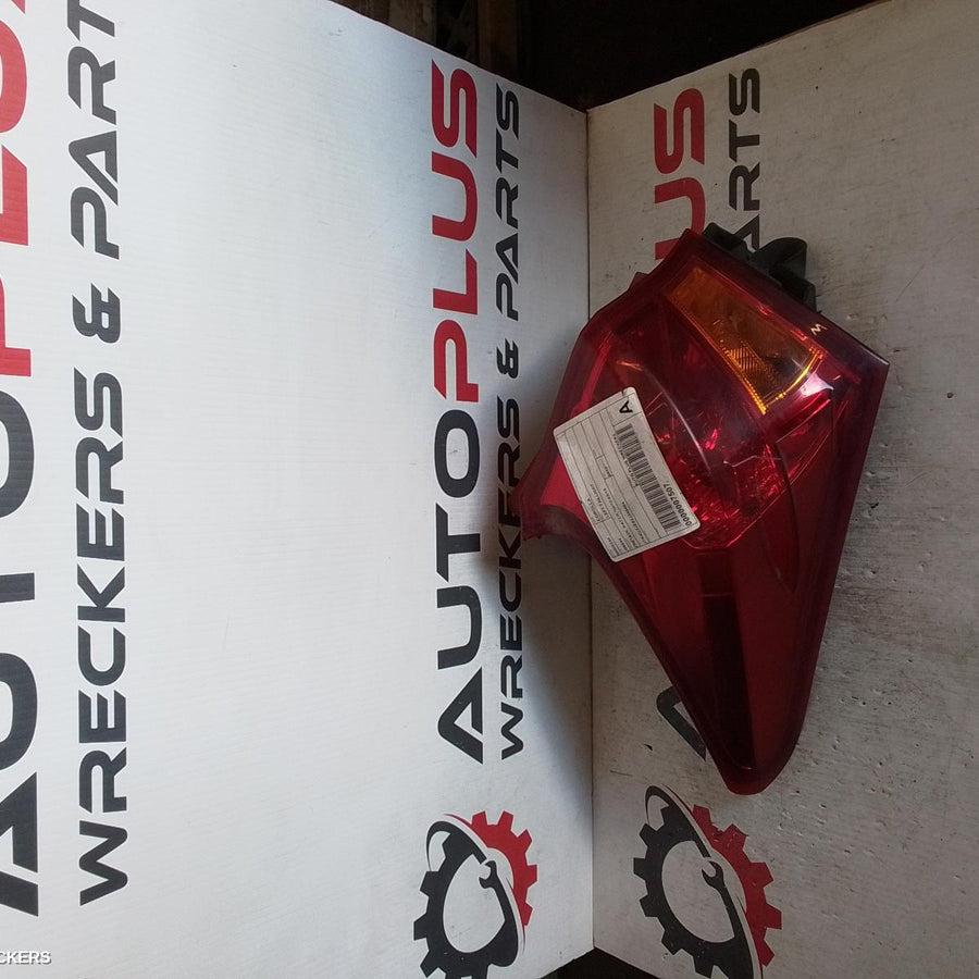 2012-2015 Toyota Corolla Left Taillight
