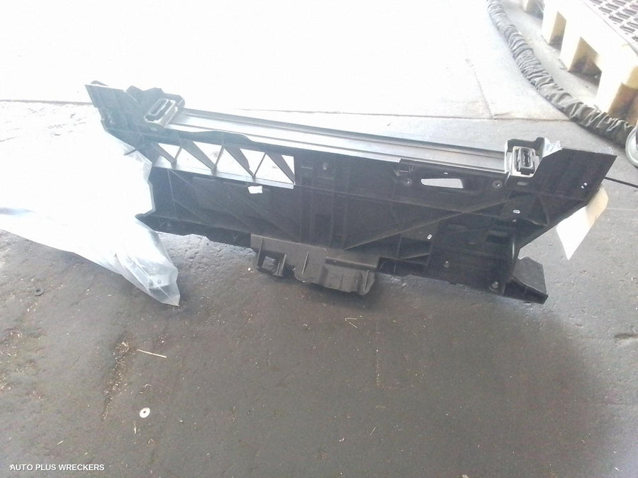 2019 Peugeot Expert Radiator Support