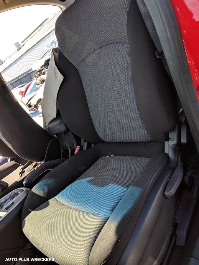 2010 Holden Cruze Left Headlamp