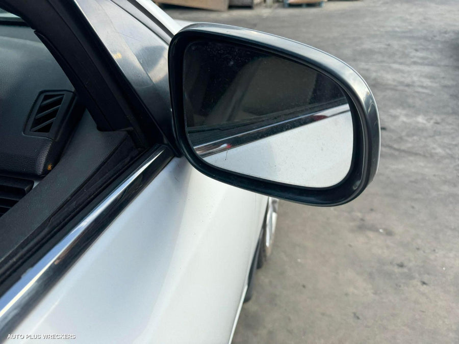 2010 Ford Falcon Left Rear Door Sliding