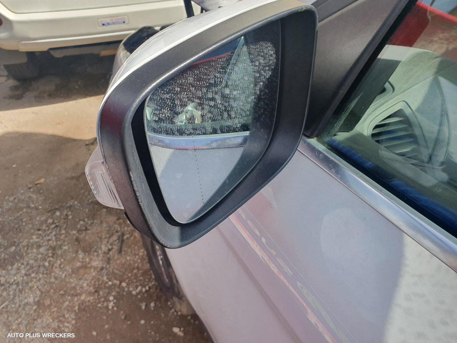 2009 Volvo Xc60 Right Door Mirror