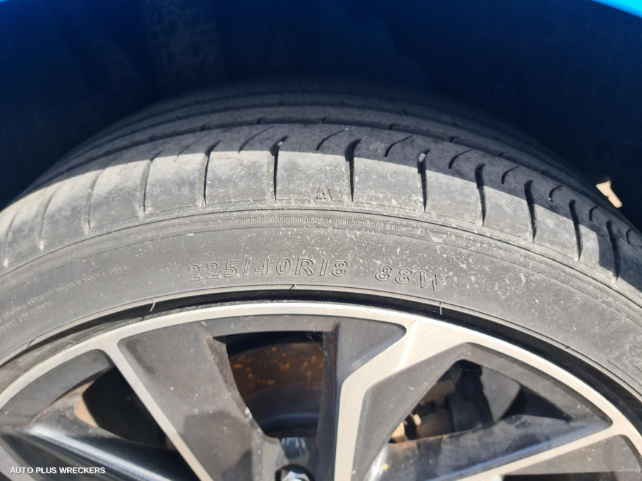 2019 Toyota Corolla Left Driveshaft