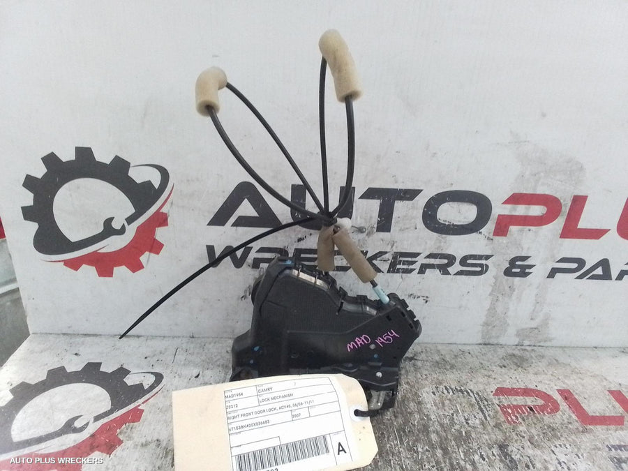 2006-2011 Toyota Camry Door Boot Gate Lock