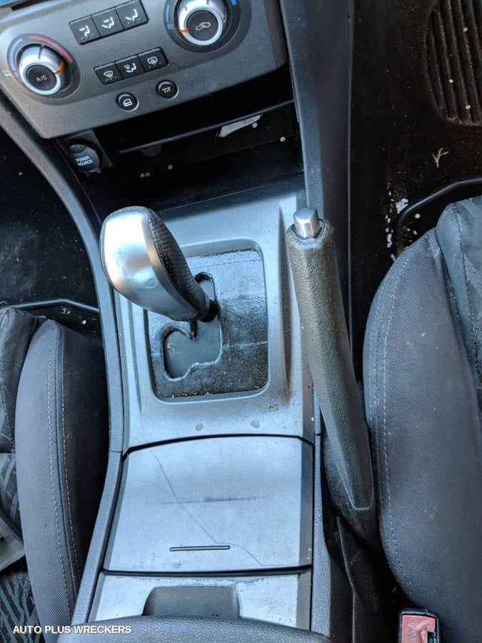 2003 Ford Falcon Left Guard