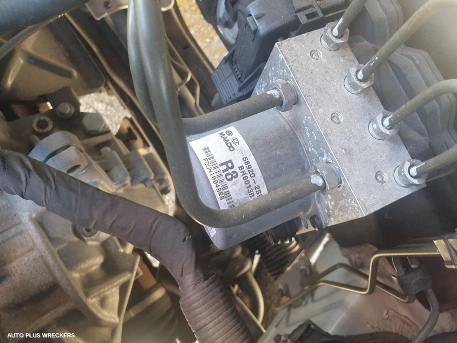 2010 Hyundai Ix35 Abs Pump Modulator