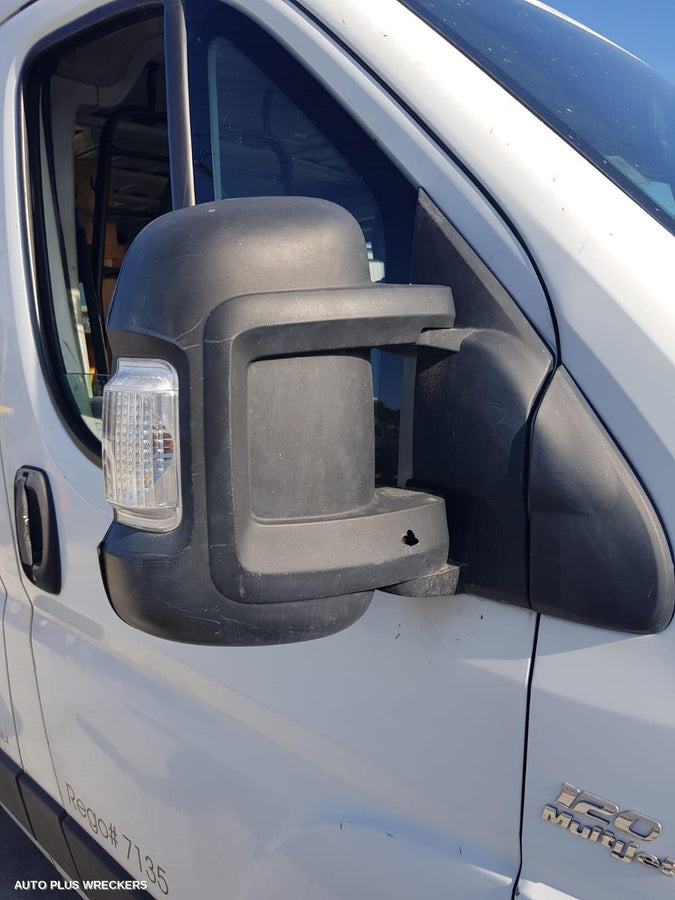 2009 Fiat Ducato Right Front 1 4 Door Glass