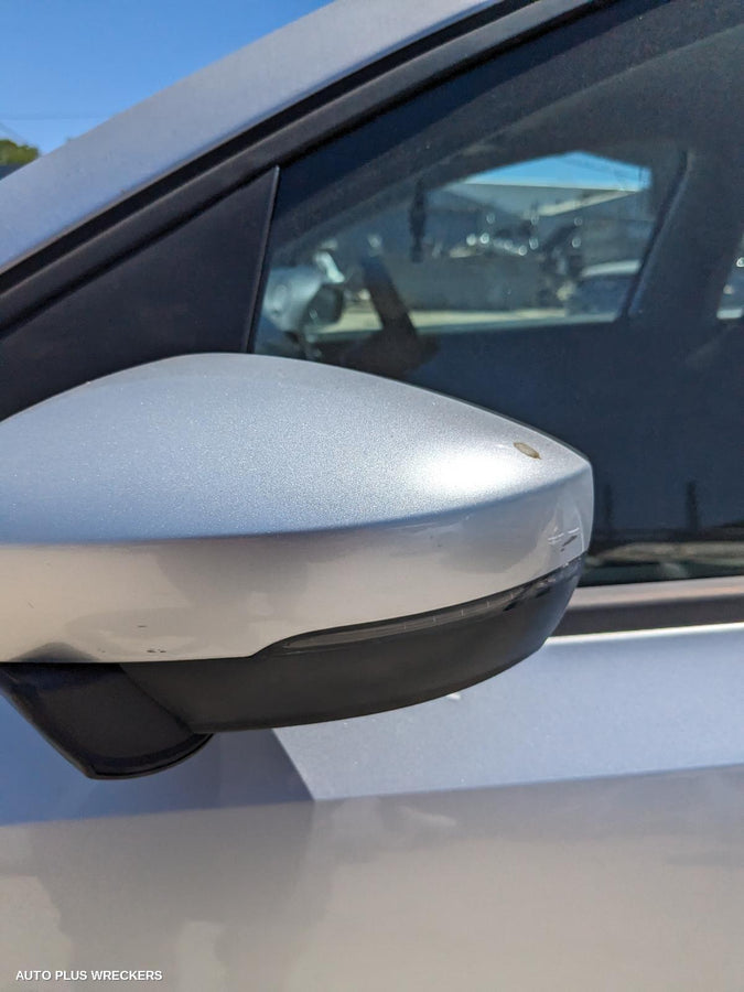 2010 Volkswagen Polo Right Taillight