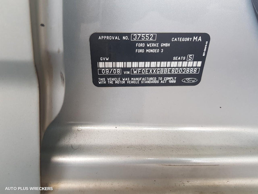 2008 FORD MONDEO REAR GARNISH