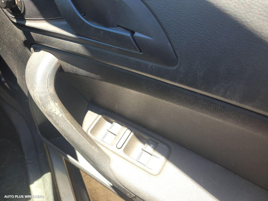 2012 Skoda Yeti Left Door Mirror