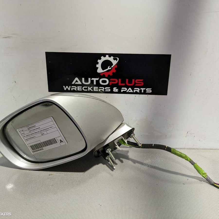 2005-2008 Lexus Is250/is250c Left Door Mirror