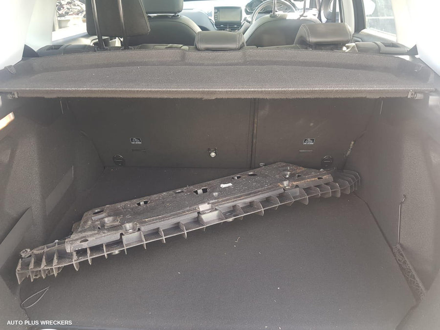 2017 Peugeot 2008 Right Taillight