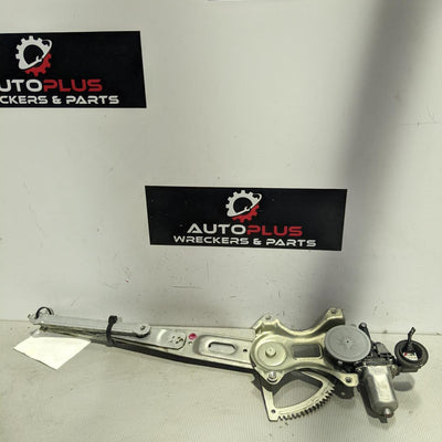 2008 Toyota Yaris Right Front Window Reg Motor