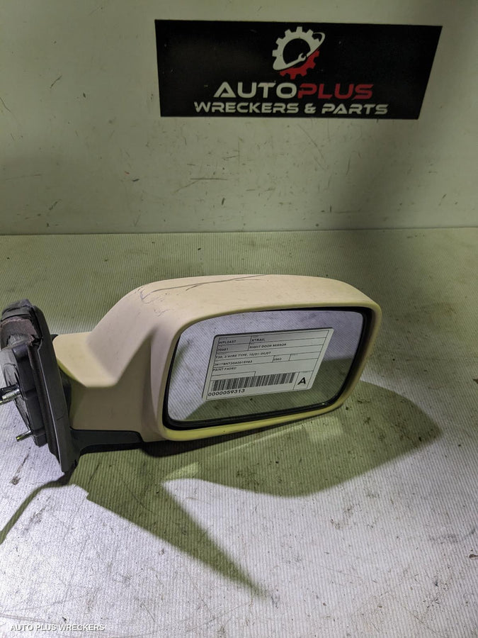 2001-2007 Nissan Xtrail Right Door Mirror