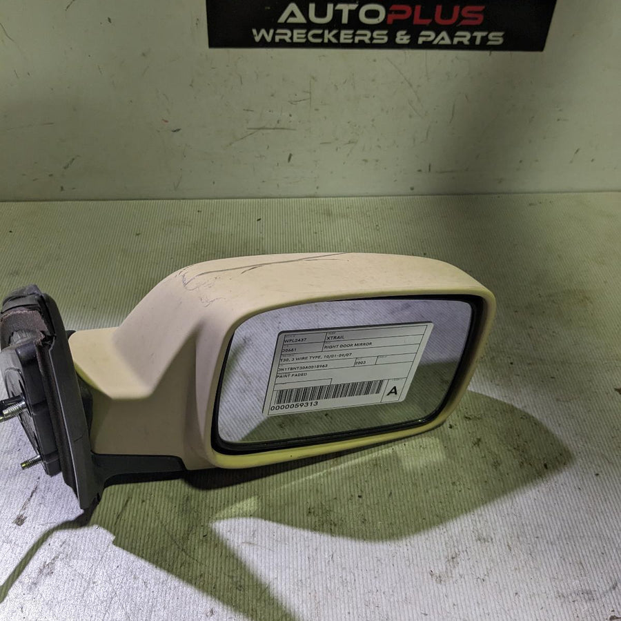2001-2007 Nissan Xtrail Right Door Mirror