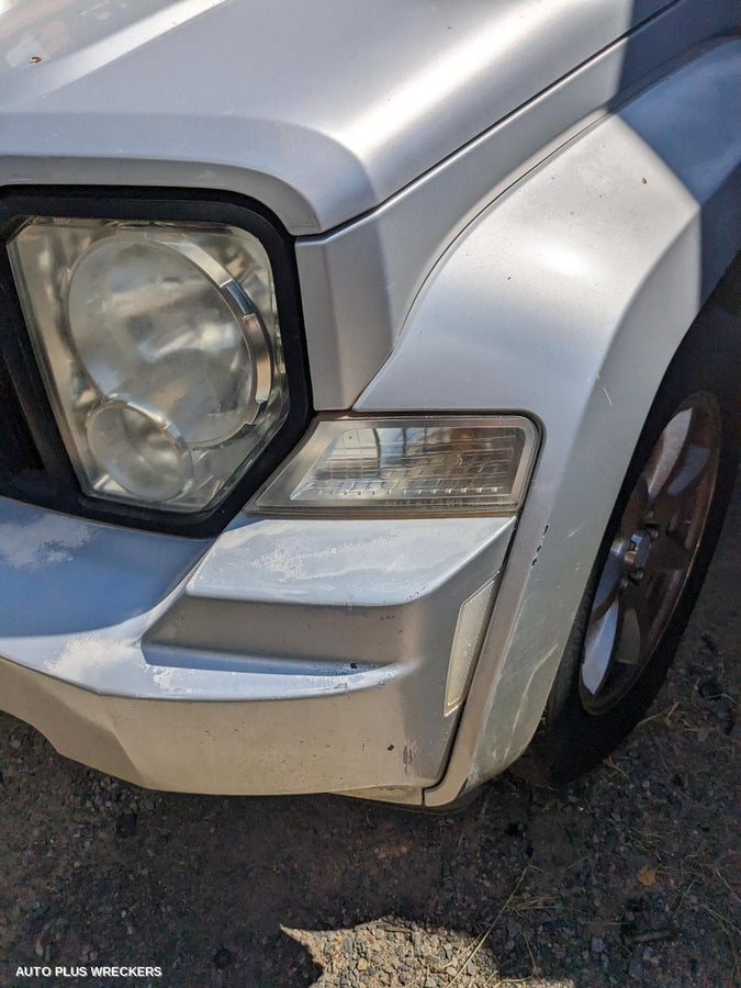 2008-2012 Jeep Cherokee Left Taillight