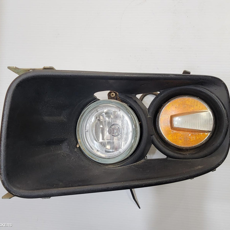 2012-2016 Isuzu Dmax Left Indicator Fog Side