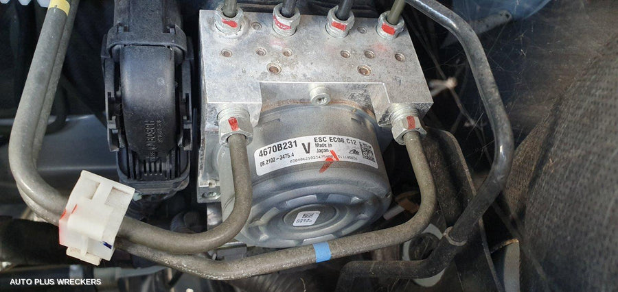 2015 Mitsubishi Outlander Abs Pump Modulator
