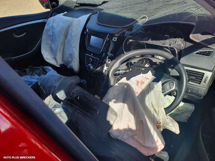 2012 Hyundai I30 Right Front Door