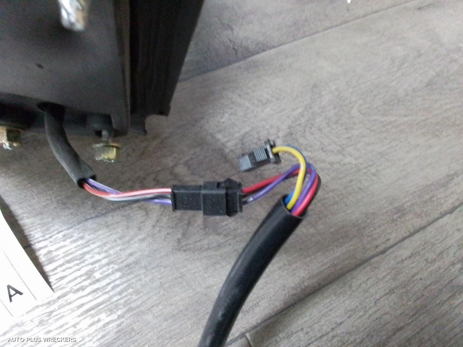 2015 Toyota Landcruiser Left Door Mirror