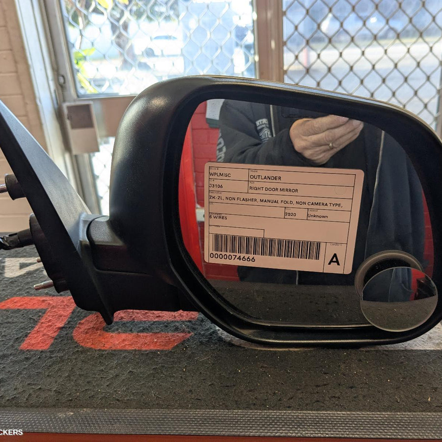 2020 Mitsubishi Outlander Right Door Mirror