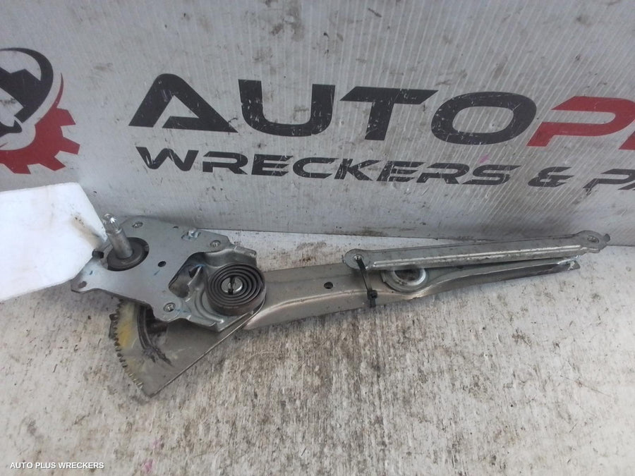 2005-2015 Toyota Hilux Left Front Window Reg Motor