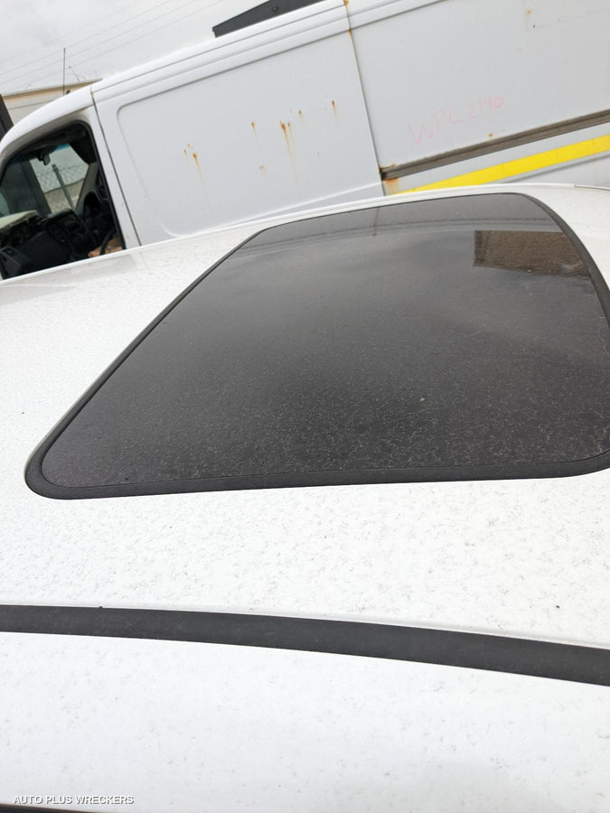 2012 Honda Odyssey Right Rear Door Window