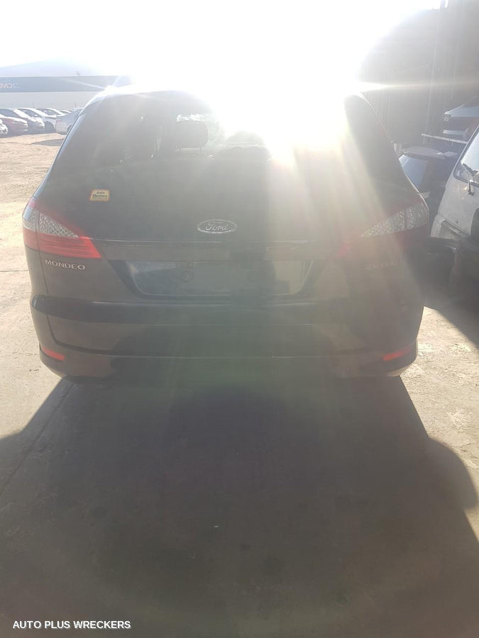2009 FORD MONDEO LEFT REAR DOOR SLIDING