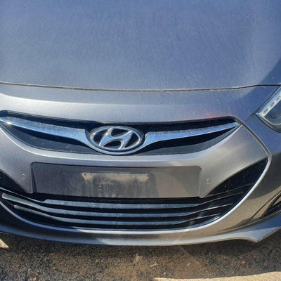 2013 Hyundai I40 Washer Bottle